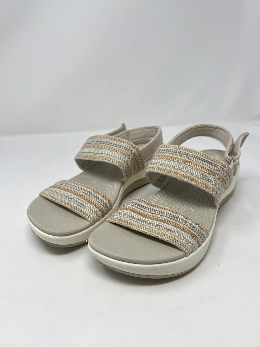 Clarks Women's 8.5M Arla Stroll Slip-On Multi Textile Comfort Shoes